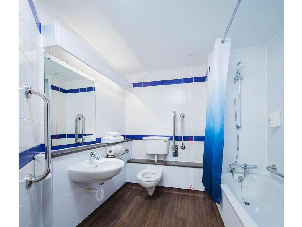 Travelodge Preston Central Pokój zdjęcie