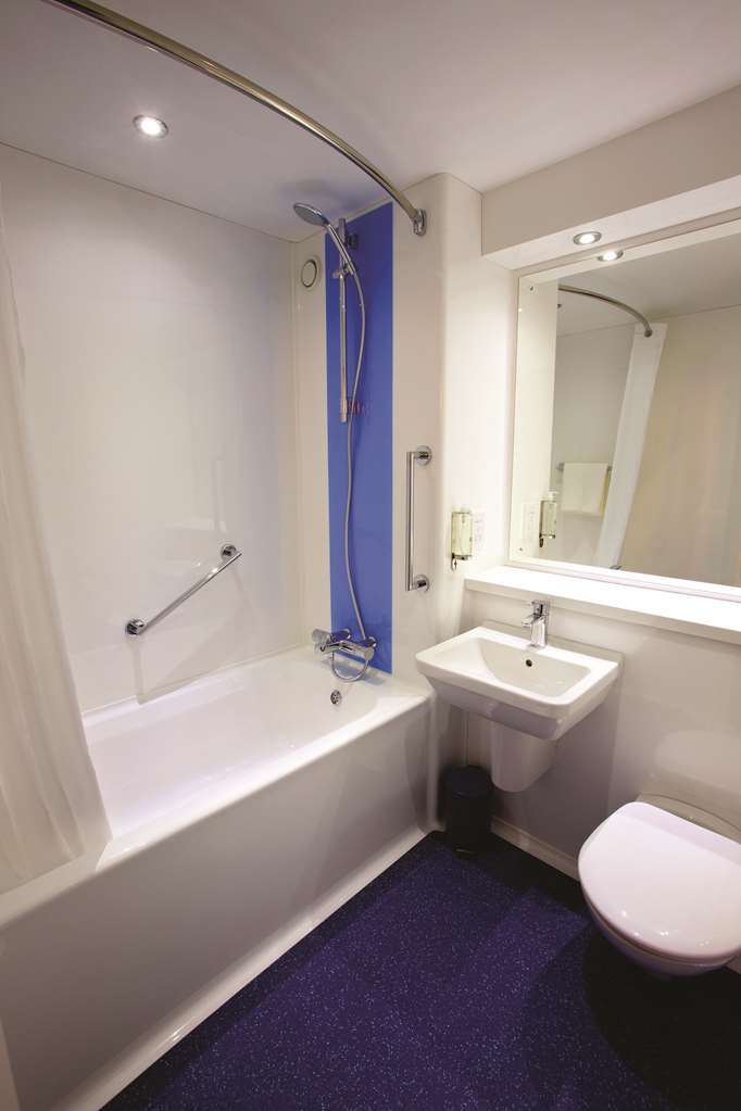 Travelodge Preston Central Pokój zdjęcie