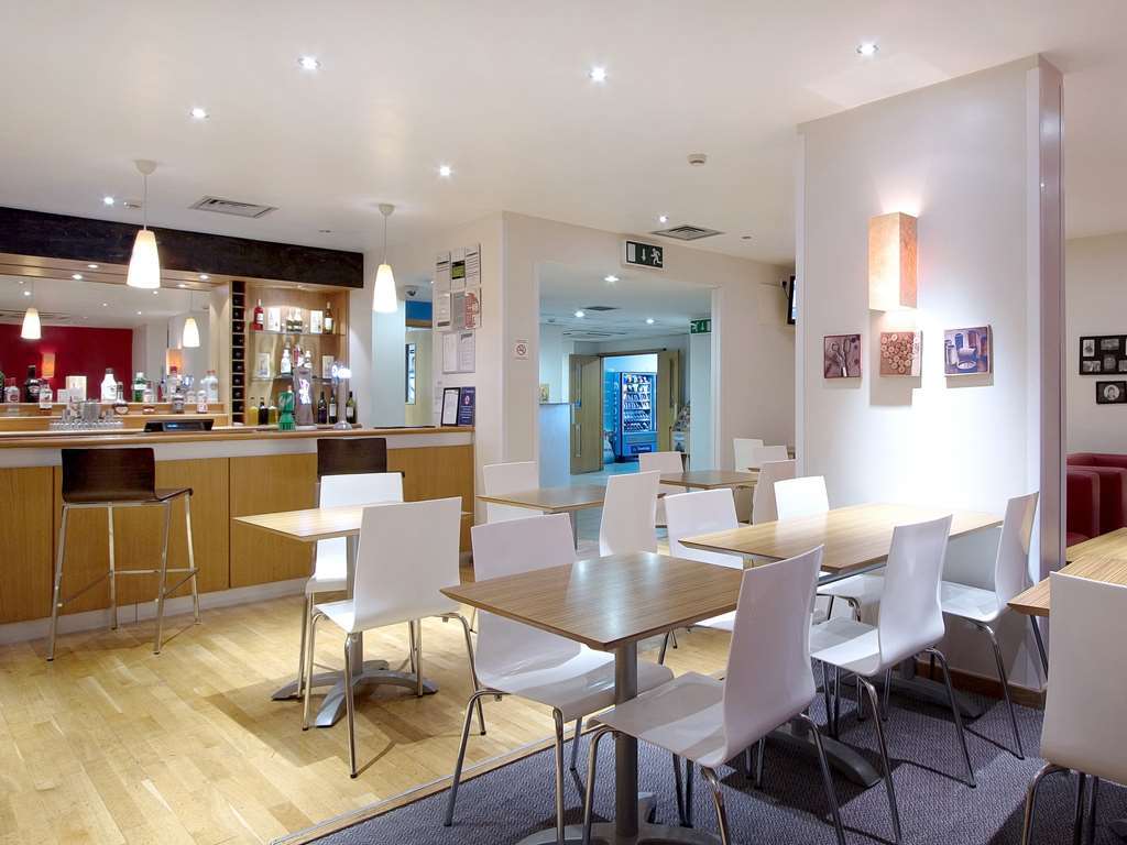 Travelodge Preston Central Restauracja zdjęcie
